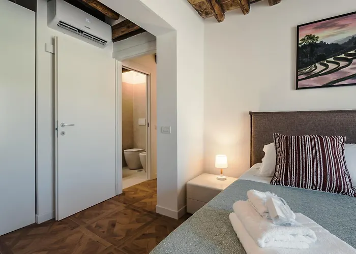 Cs Spanish Steps Boutique Apartment *